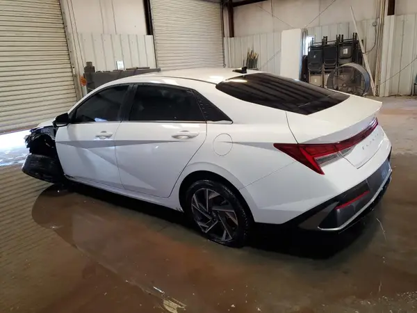 KMHLP4DGXRU665089 2024 HYUNDAI ELANTRA - Image 2