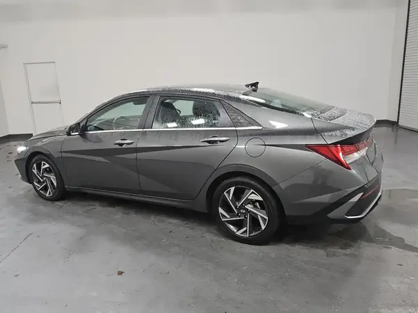 KMHLP4DGXRU677114 2024 HYUNDAI ELANTRA - Image 2