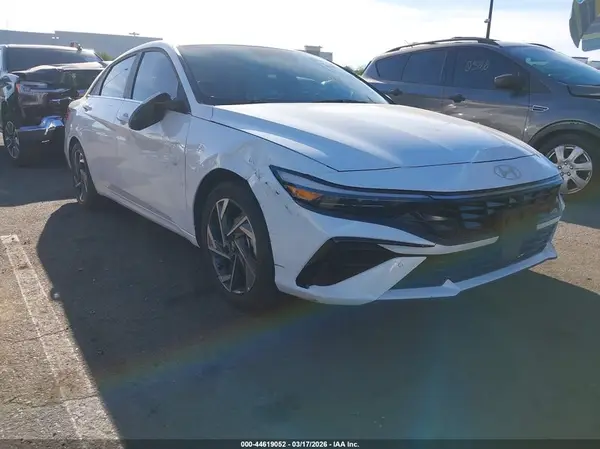 KMHLP4DGXRU678795 2024 HYUNDAI ELANTRA - Image 1