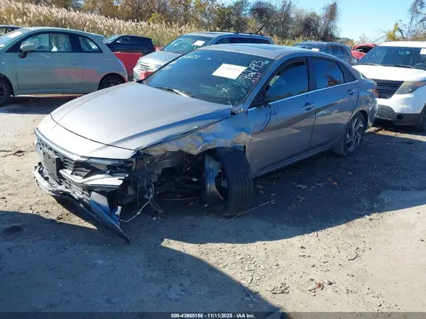 KMHLP4DGXRU762793 2024 HYUNDAI ELANTRA - Image 2