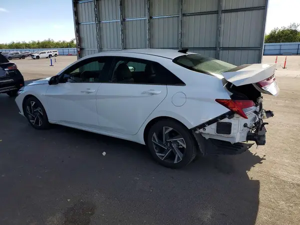 KMHLP4DGXRU795843 2024 HYUNDAI ELANTRA - Image 2