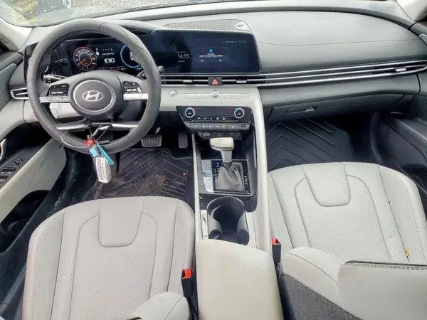 KMHLP4DGXRU801012 2024 HYUNDAI ELANTRA - Image 8