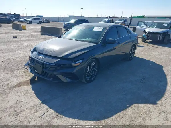 KMHLP4DGXRU819557 2024 HYUNDAI ELANTRA - Image 2