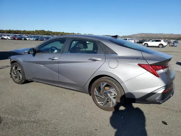 KMHLP4DGXRU826010 2024 HYUNDAI ELANTRA - Image 2