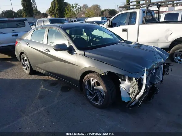 KMHLP4DGXRU833040 2024 HYUNDAI ELANTRA - Image 1