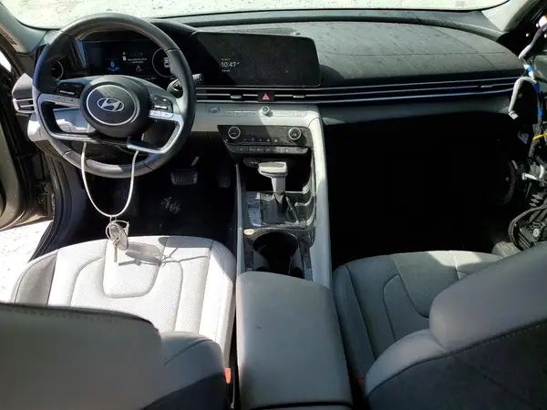 KMHLP4DGXSU867517 2025 HYUNDAI ELANTRA - Image 8