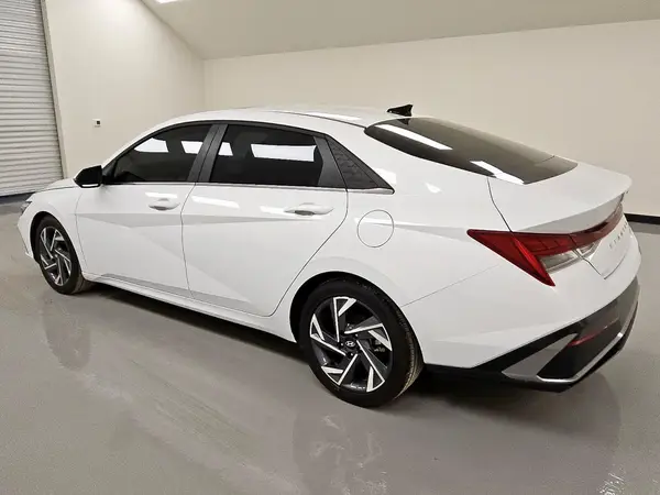 KMHLP4DGXSU912567 2025 HYUNDAI ELANTRA - Image 2