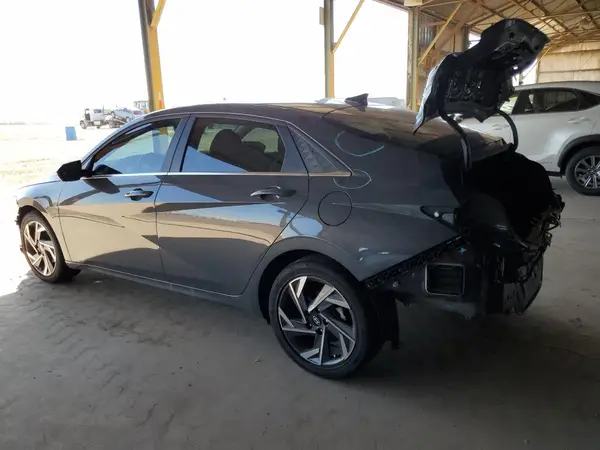 KMHLP4DGXSU957413 2025 HYUNDAI ELANTRA - Image 2