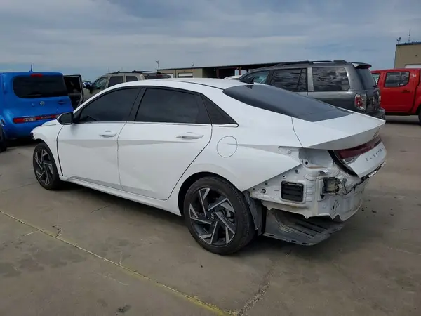 KMHLP4DGXSU959372 2025 HYUNDAI ELANTRA - Image 2