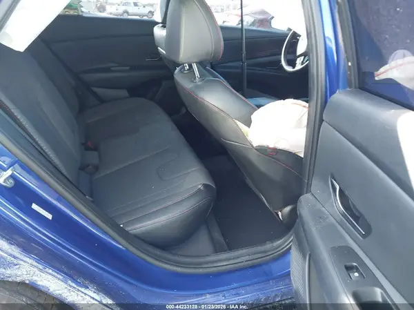 KMHLR4AF0NU304003 2022 HYUNDAI ELANTRA - Image 8