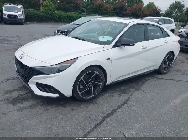 KMHLR4AF0PU543893 2023 HYUNDAI ELANTRA - Image 2