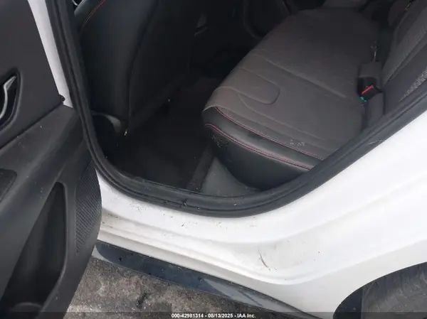 KMHLR4AF0PU543893 2023 HYUNDAI ELANTRA - Image 8