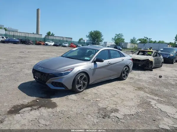 KMHLR4AF0PU629656 2023 HYUNDAI ELANTRA - Image 2