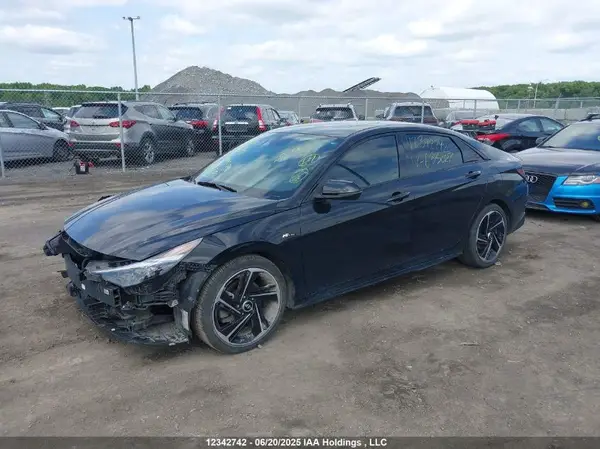 KMHLR4AF0PU633027 2023 HYUNDAI ELANTRA - Image 2