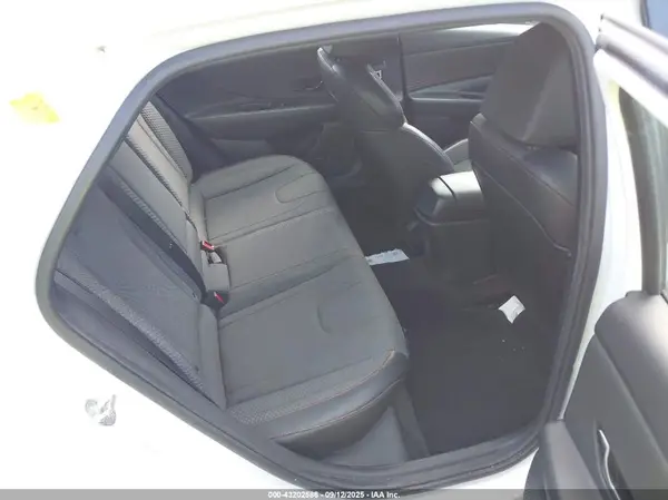 KMHLR4AF1NU230865 2022 HYUNDAI ELANTRA - Image 8