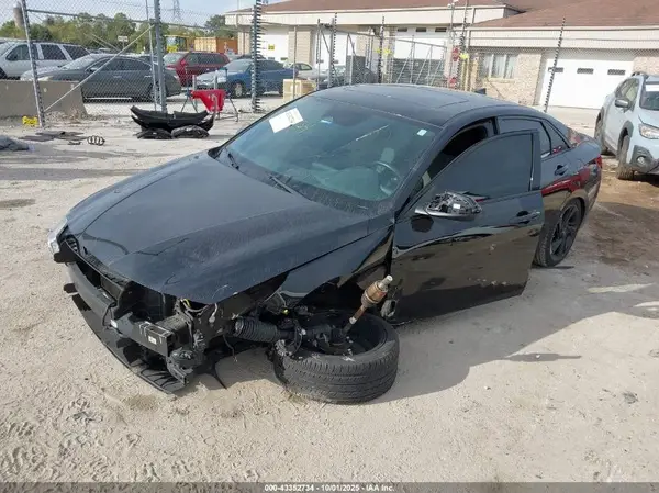 KMHLR4AF1PU404713 2023 HYUNDAI ELANTRA - Image 2