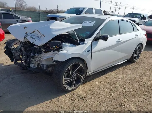 KMHLR4AF1PU535589 2023 HYUNDAI ELANTRA - Image 2