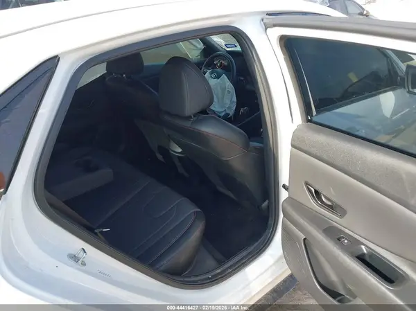 KMHLR4AF1PU535589 2023 HYUNDAI ELANTRA - Image 8