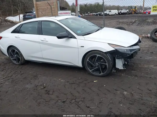 KMHLR4AF1PU627561 2023 HYUNDAI ELANTRA - Image 1