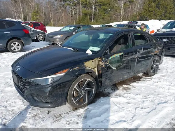 KMHLR4AF2PU416157 2023 HYUNDAI ELANTRA - Image 2