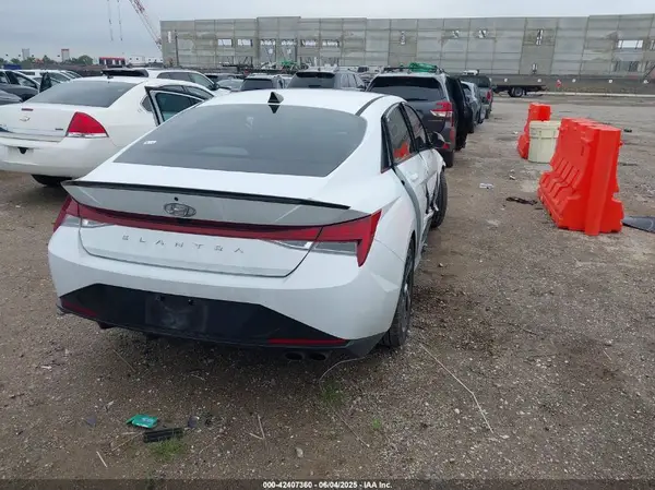 KMHLR4AF2PU416627 2023 HYUNDAI ELANTRA - Image 2