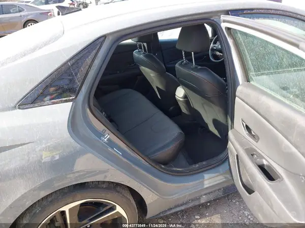 KMHLR4AF3PU417673 2023 HYUNDAI ELANTRA - Image 8