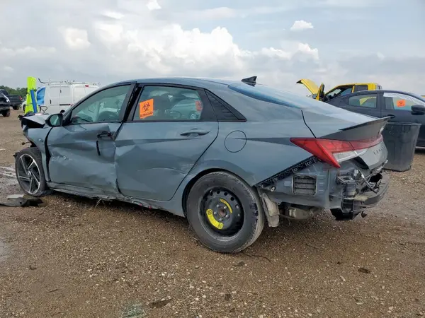 KMHLR4AF3PU437051 2023 HYUNDAI ELANTRA - Image 2