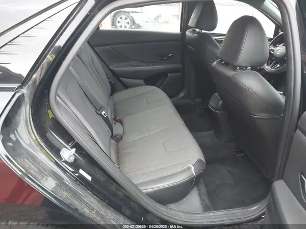 KMHLR4AF4NU267277 2022 HYUNDAI ELANTRA - Image 8