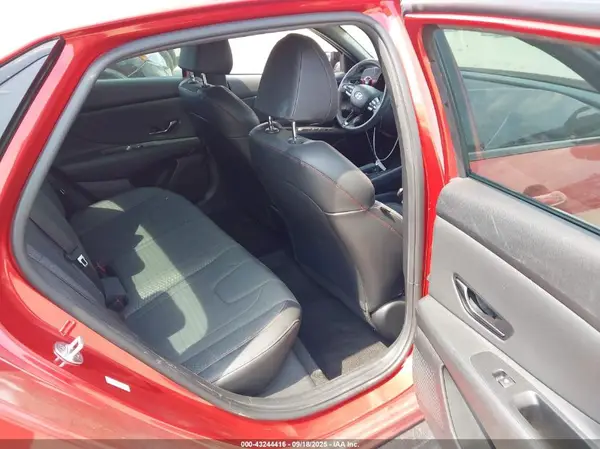 KMHLR4AF4NU295449 2022 HYUNDAI ELANTRA - Image 8