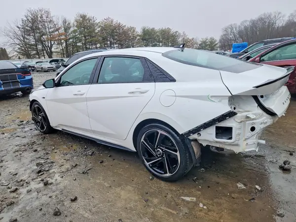 KMHLR4AF4PU621429 2023 HYUNDAI ELANTRA - Image 2