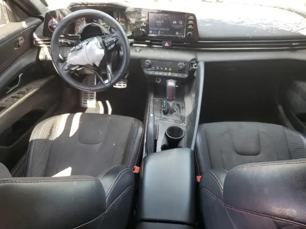 KMHLR4AF5NU340446 2022 HYUNDAI ELANTRA - Image 8