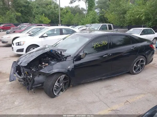 KMHLR4AF5PU401085 2023 HYUNDAI ELANTRA - Image 2