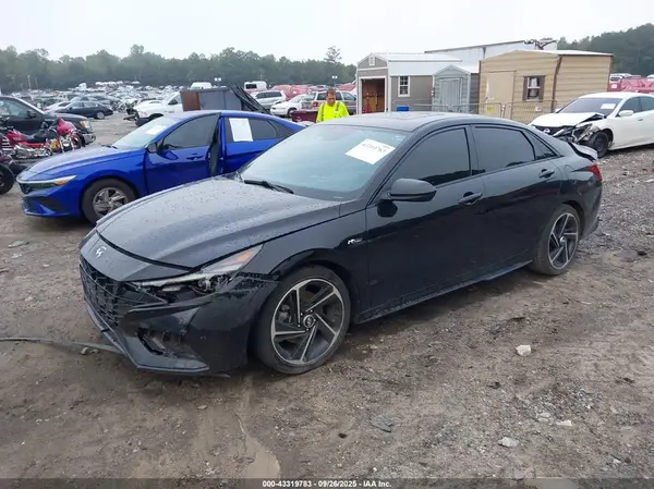 KMHLR4AF5PU569308 2023 HYUNDAI ELANTRA - Image 2