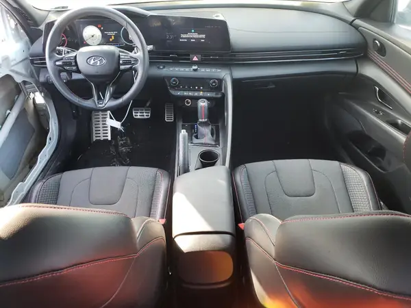 KMHLR4AF5PU570832 2023 HYUNDAI ELANTRA - Image 8