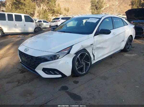 KMHLR4AF6NU241165 2022 HYUNDAI ELANTRA - Image 2