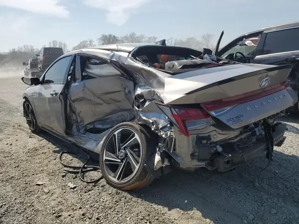 KMHLR4AF6PU561606 2023 HYUNDAI ELANTRA - Image 2