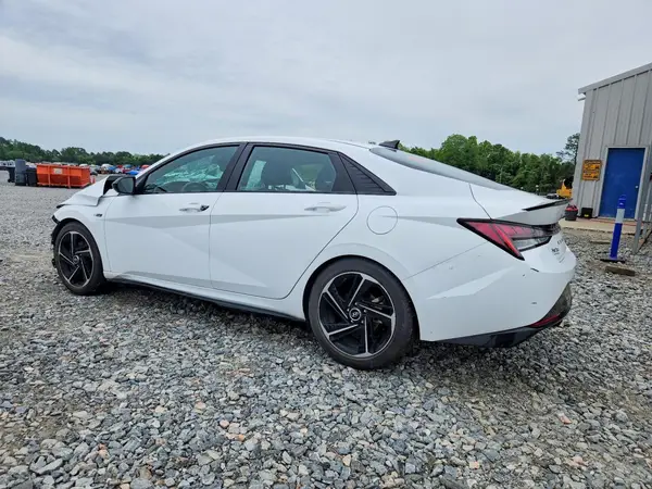 KMHLR4AF7NU340299 2022 HYUNDAI ELANTRA - Image 2