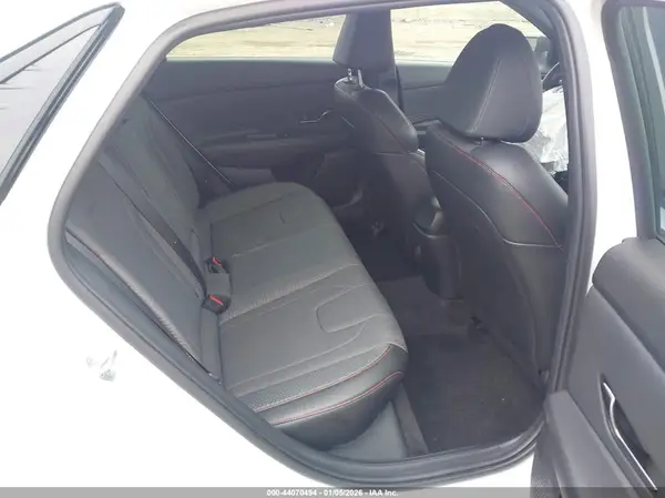 KMHLR4AF7NU370273 2022 HYUNDAI ELANTRA - Image 8