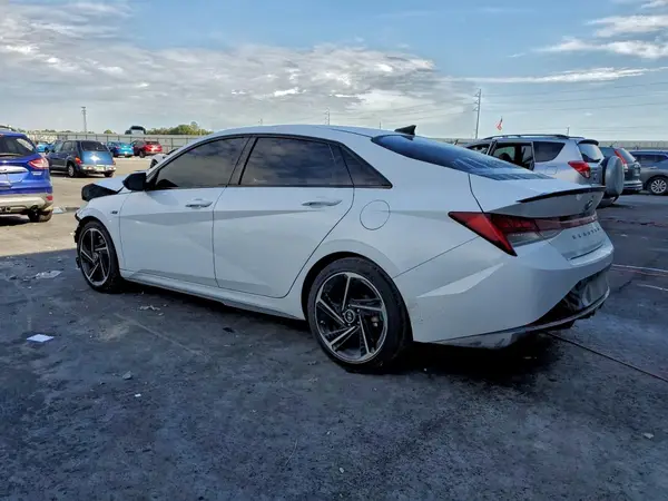 KMHLR4AF7PU475267 2023 HYUNDAI ELANTRA - Image 2