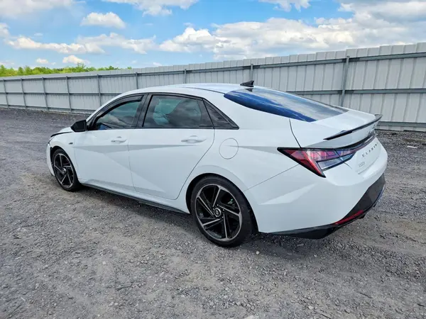 KMHLR4AF8NU254550 2022 HYUNDAI ELANTRA - Image 2
