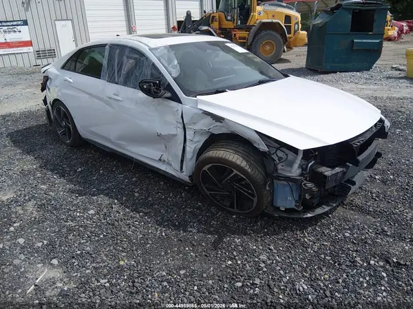 KMHLR4AF8NU370119 2022 HYUNDAI ELANTRA - Image 1