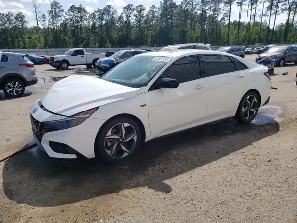 KMHLR4AF9NU304775 2022 HYUNDAI ELANTRA - Image 1