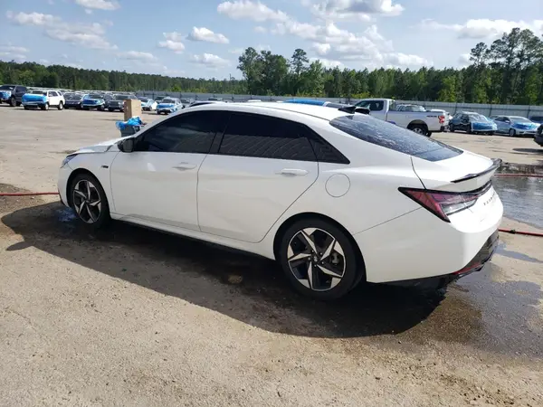 KMHLR4AF9NU304775 2022 HYUNDAI ELANTRA - Image 2
