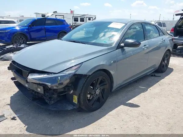 KMHLR4AF9PU379172 2023 HYUNDAI ELANTRA - Image 2