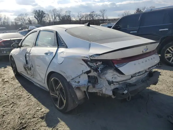 KMHLR4AF9PU544587 2023 HYUNDAI ELANTRA - Image 2