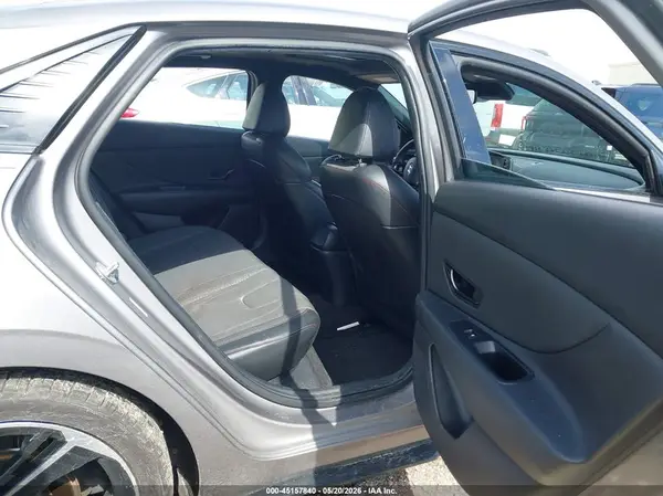 KMHLR4AFXNU277747 2022 HYUNDAI ELANTRA - Image 8