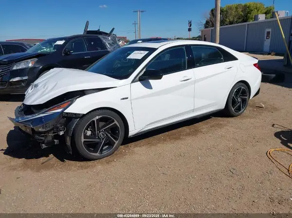 KMHLR4AFXPU557266 2023 HYUNDAI ELANTRA - Image 2