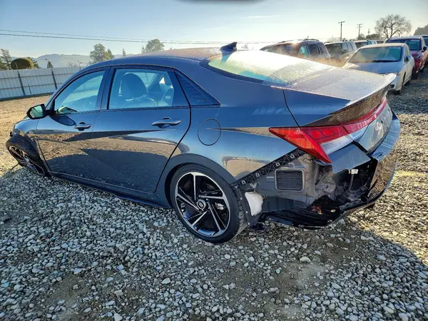 KMHLR4AFXPU589084 2023 HYUNDAI ELANTRA - Image 2