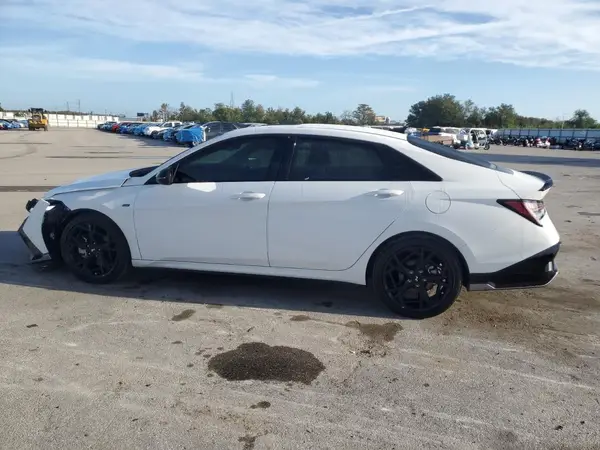 KMHLR4DF0RU728363 2024 HYUNDAI ELANTRA - Image 2
