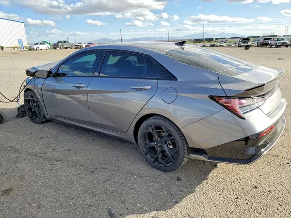 KMHLR4DF0RU813302 2024 HYUNDAI ELANTRA - Image 2